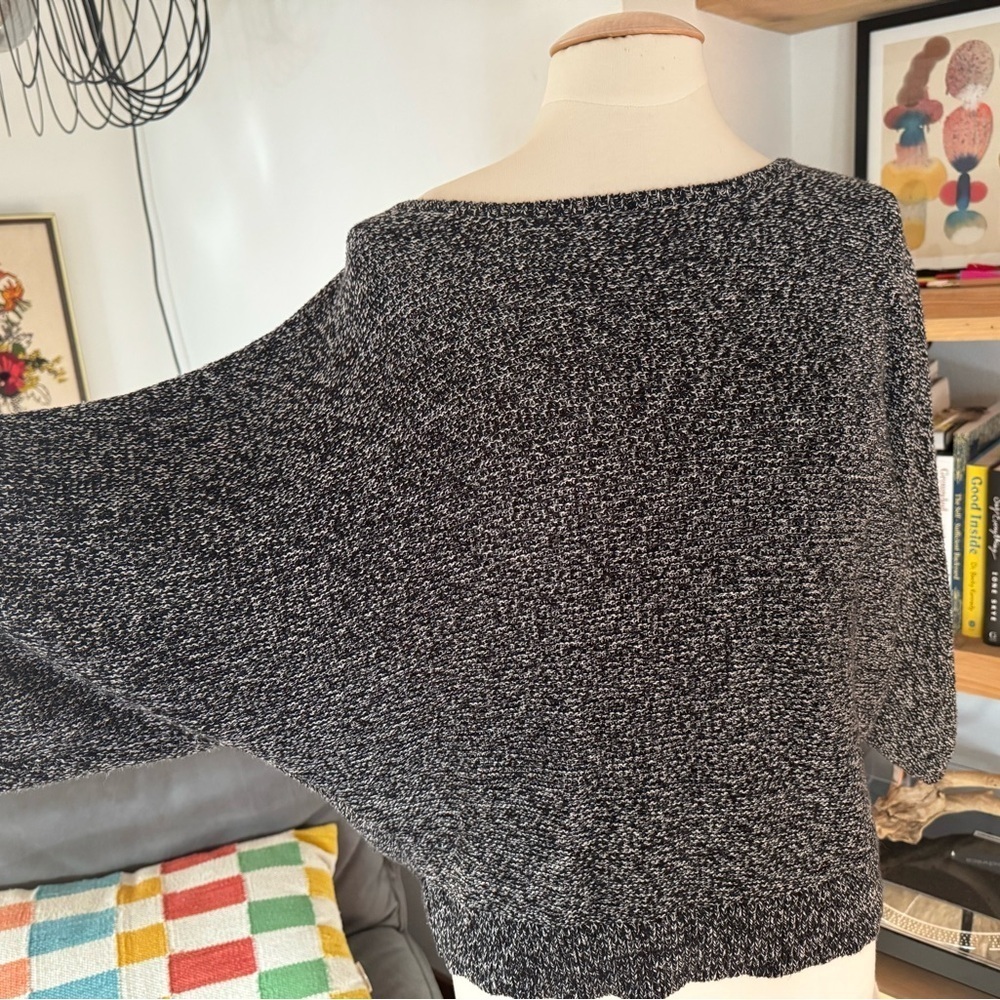 Vintage 90's Chaus Black and Gray Off-the-Shoulder Sweater - Picture 3 of 4